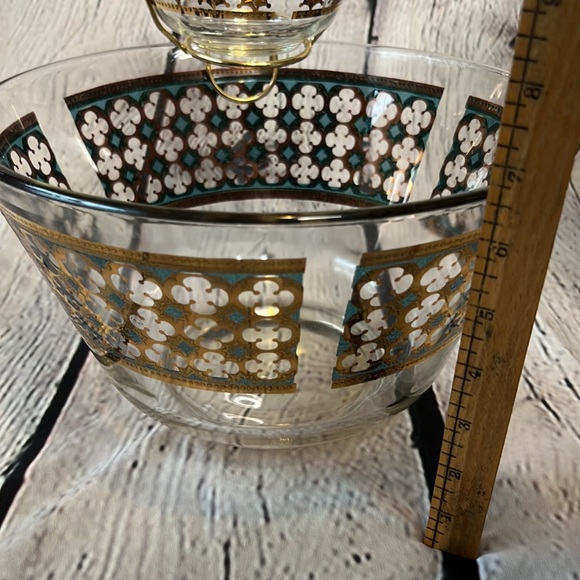 Vintage Mid Century chip dip glass bowl gold leaf green quatrefoil pattern - Picture 7 of 7